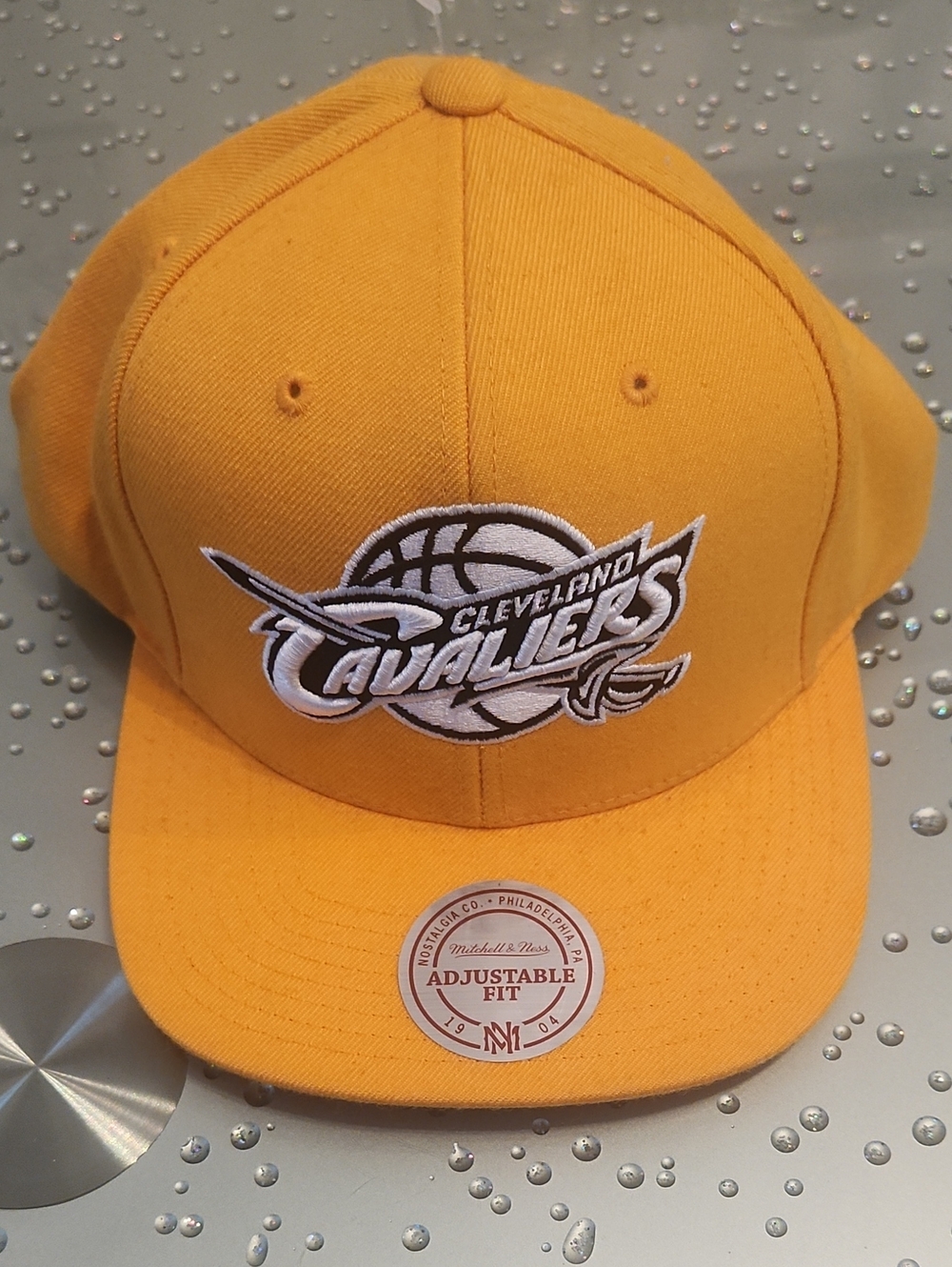 Mitchell & Ness Gold Cleveland Cavaliers Snapback Hat